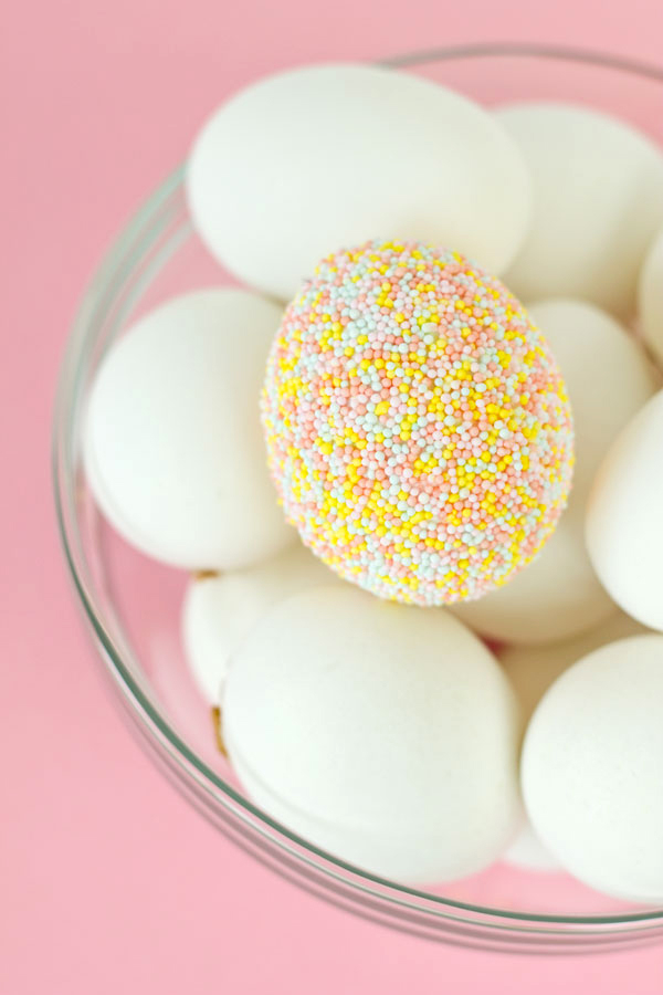 DIY sprinkle easter eggs DIY sprinkle easter eggs