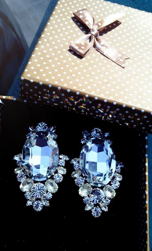 Blue diamond earrings Blue diamond earrings