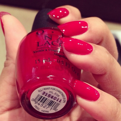 Red nails Red nails