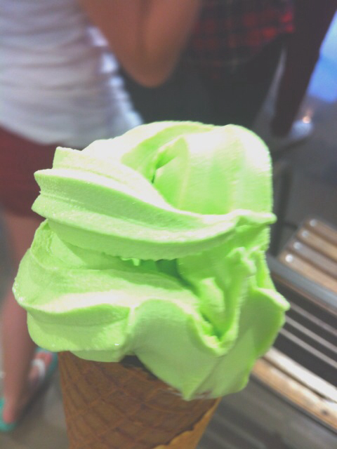 Green tea ice cream