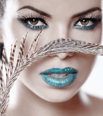 Glitter Eyes & Lips Glitter Eyes & Lips