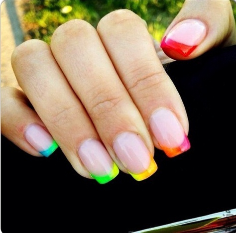 Colorful tip nails Colorful tip nails