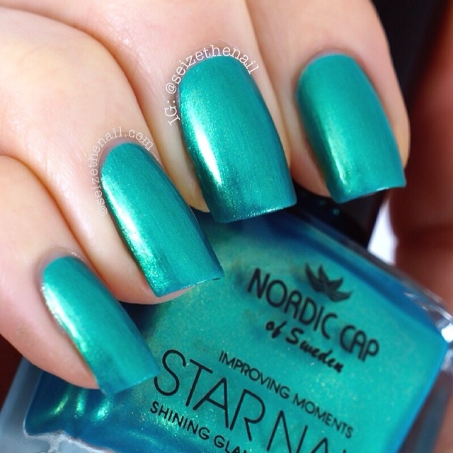Metallic teal nails Metallic teal nails