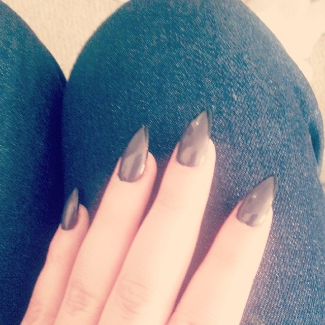 Smoke grey stiletto nails Smoke grey stiletto nails