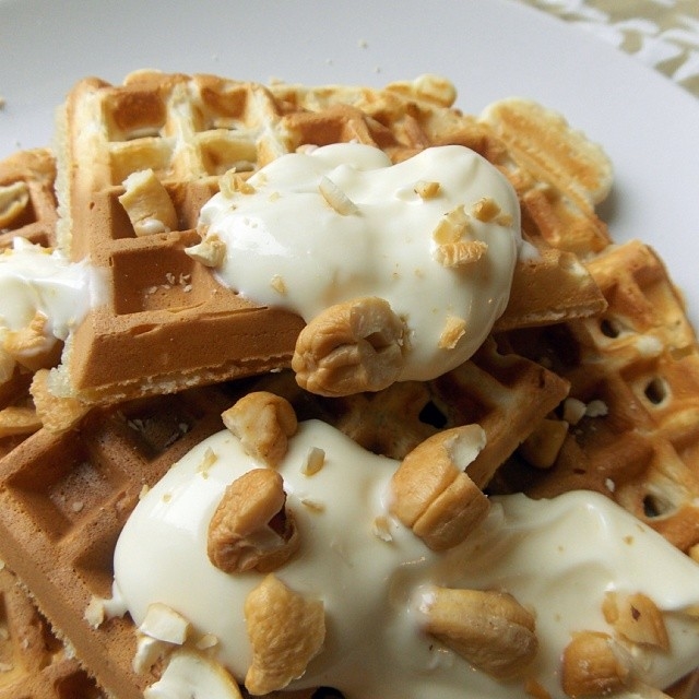 Lemon cheesecake waffles Lemon cheesecake waffles