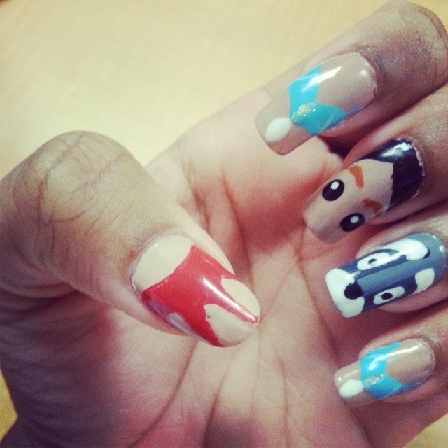 Pocahontas Nails