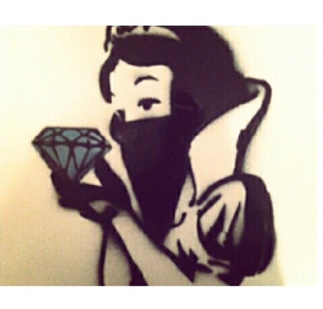 Sneaky Snow White Sneaky Snow White