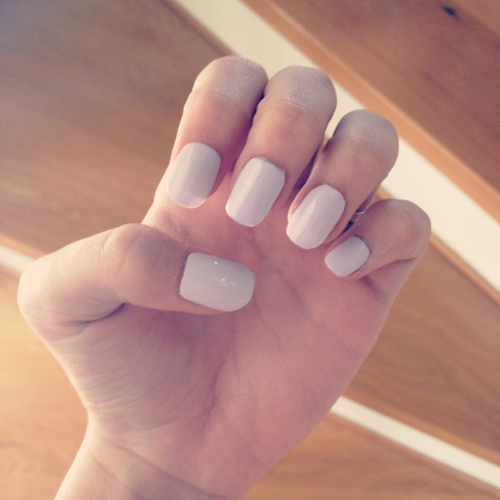 Nude nails Nude nails