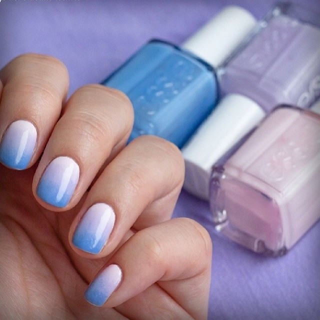 Blue lavender gradient nails Blue lavender gradient nails