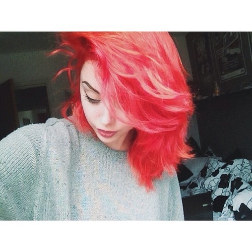 Messy red hair