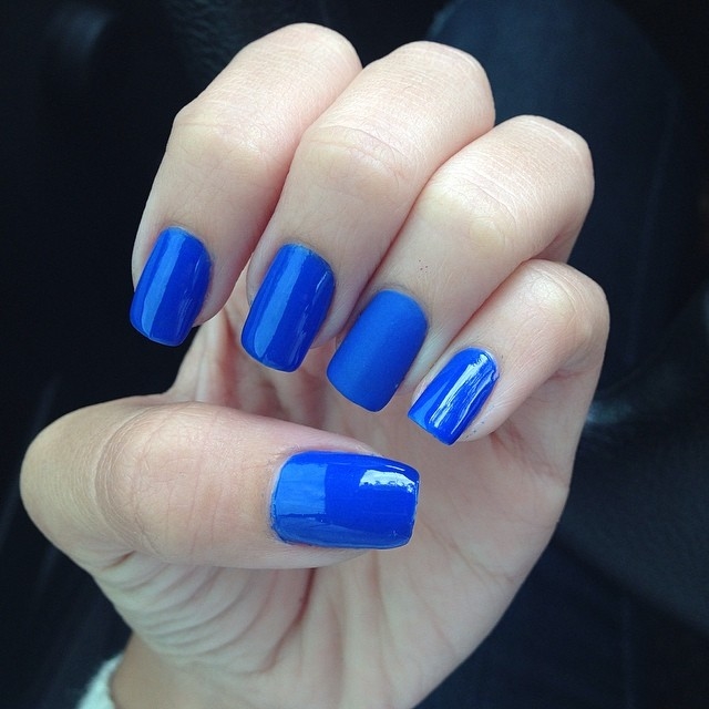 Perfect blue nails