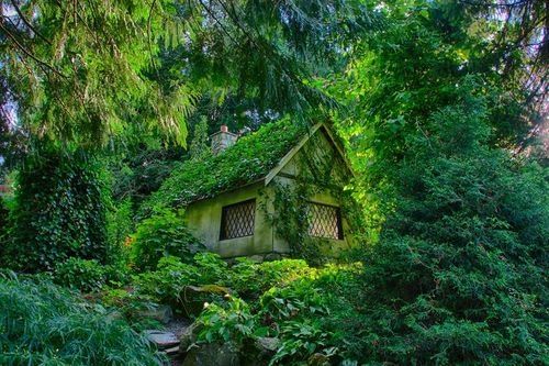 Hidden garden house Hidden garden house