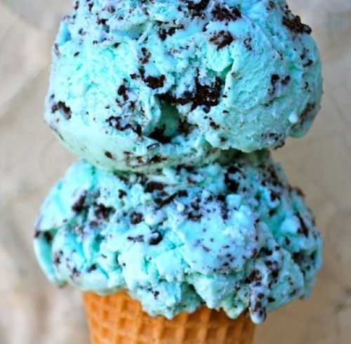 Blueberry ice cream