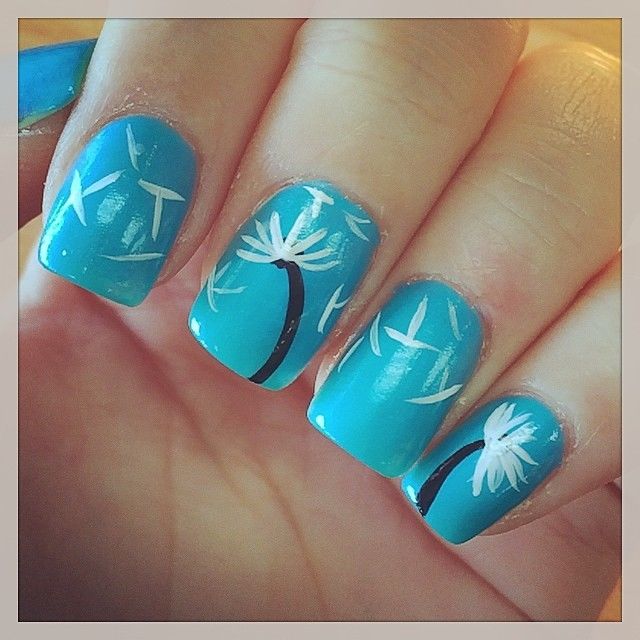 Dandelion nails