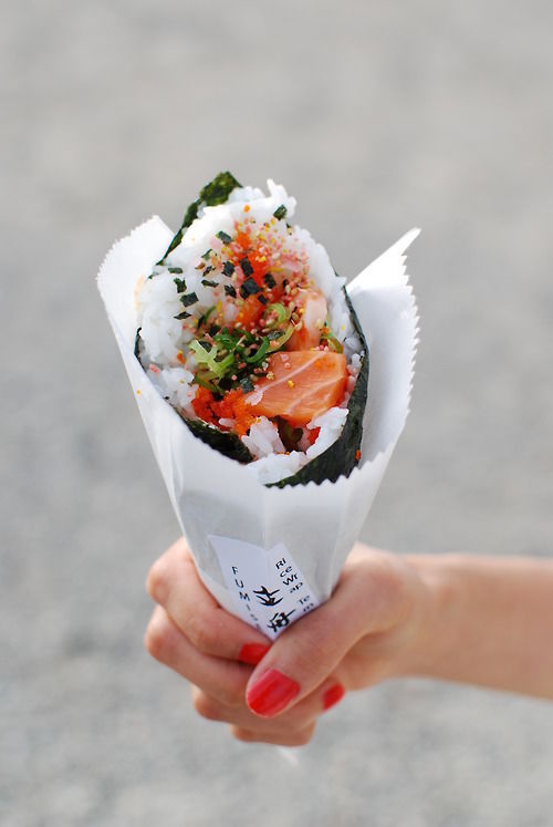 Salmon sushi wrap