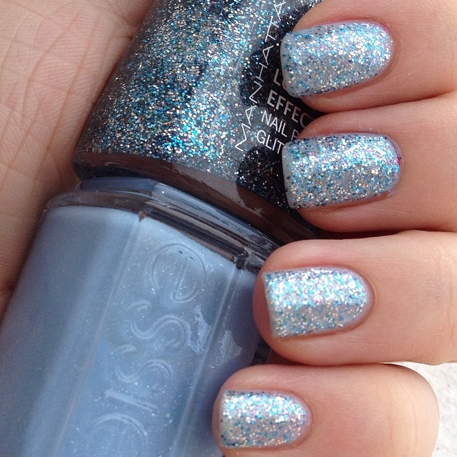 Glitter nail effect