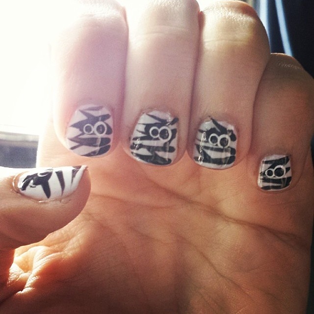 Mummy nails Mummy nails