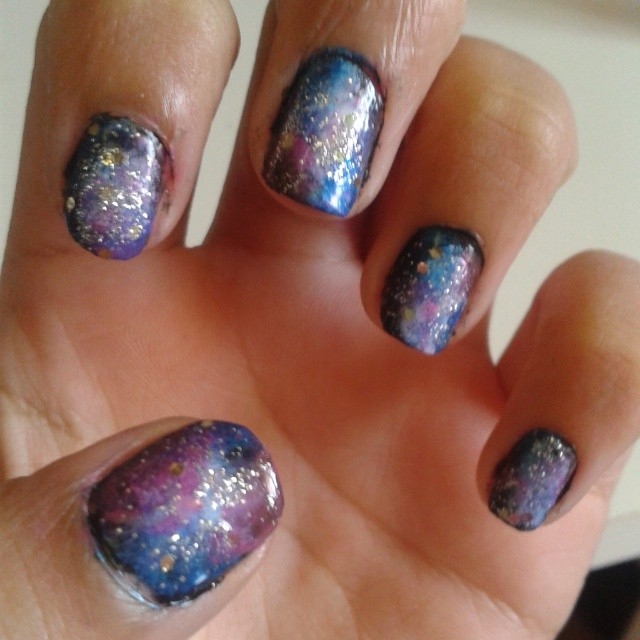 Galaxy nail art Galaxy nail art