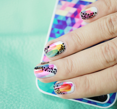 Animal print nails