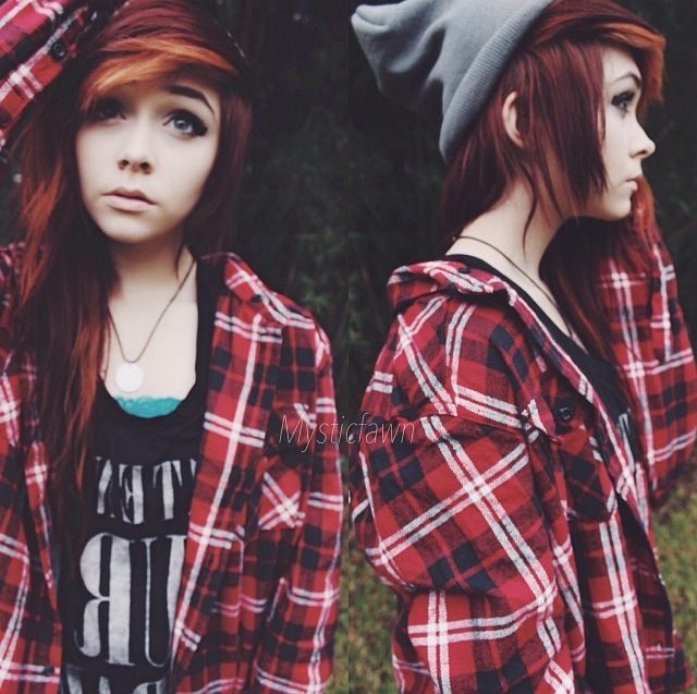 HOW I AM DIEING ME HAIR C: and cutting possibly 