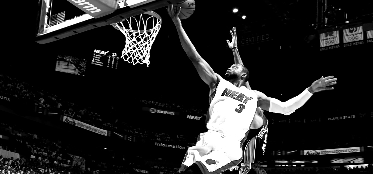 DWADE SOARS FOR TWO (BLACK N WHITE) DWADE SOARS FOR TWO (BLACK N WHITE)