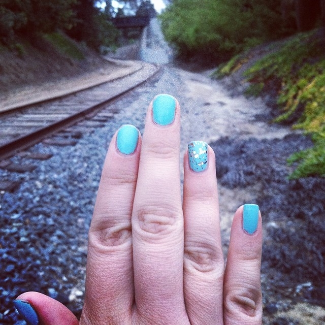 Blue nail art Blue nail art