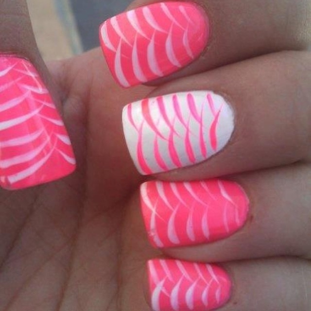 Pink swipe nail design Pink swipe nail design