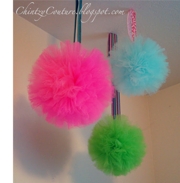Tulle pom pom tutorial Tulle pom pom tutorial