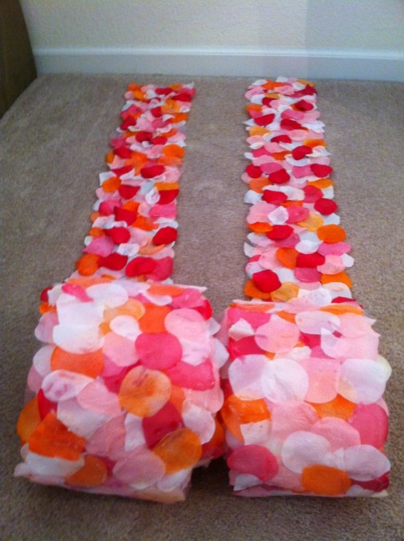 Orange and pink rose petal runner