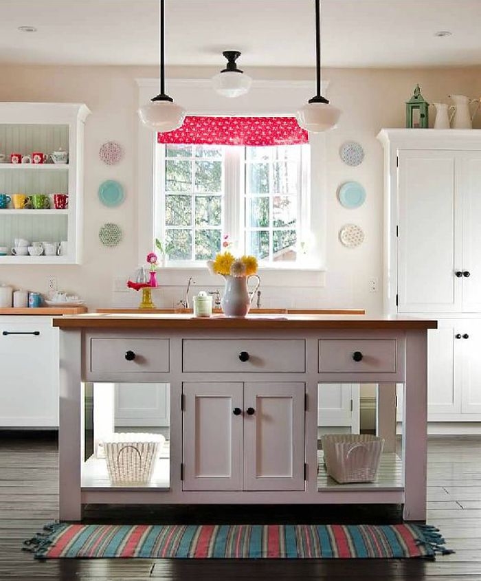 White Kitchen with Pops of Color White Kitchen with Pops of Color
