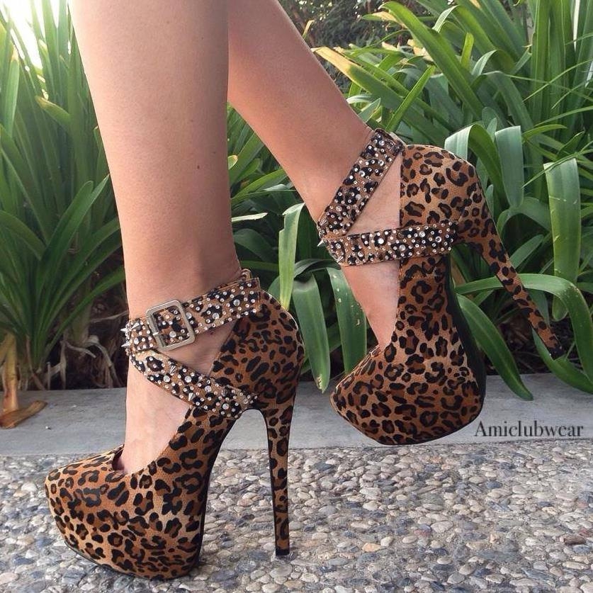 Leopard Print Pumps