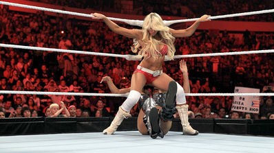 Torri Wilson (wrestling moves on film) WWE Torri Wilson (wrestling moves on film) WWE