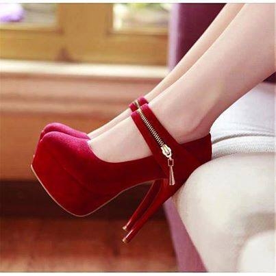 Red Pumps with Zippers Red Pumps with Zippers