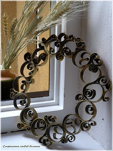 Toilet paper roll wreath Toilet paper roll wreath