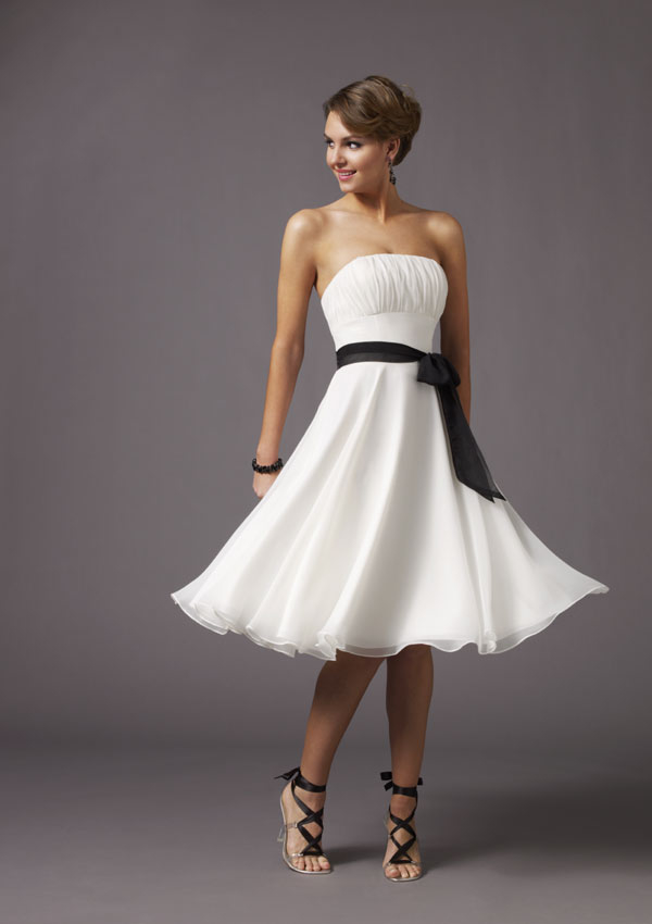 Classic White Strapless Dress