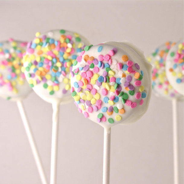 Easy oreo pops