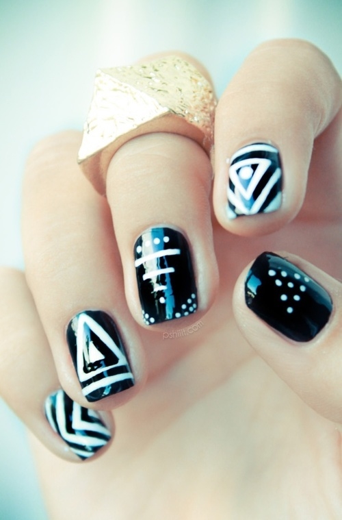 Black tribal nails Black tribal nails