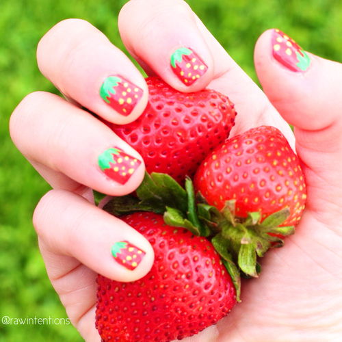 Strawberry nails Strawberry nails