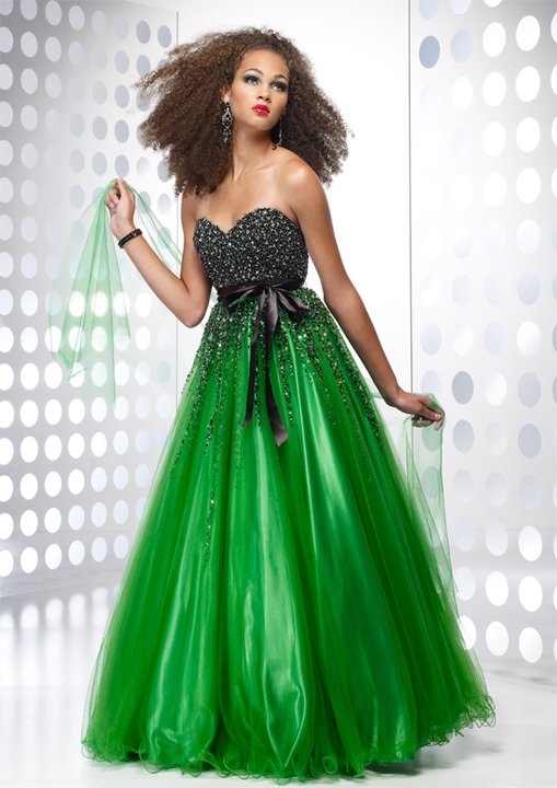 Pretty Black and Green Strapless Gown