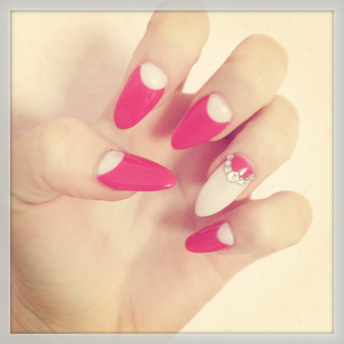 Pink and white stiletto nails Pink and white stiletto nails