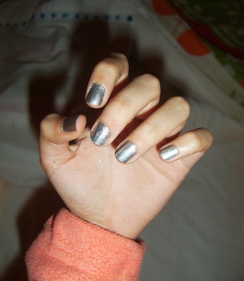 Silver nails Silver nails
