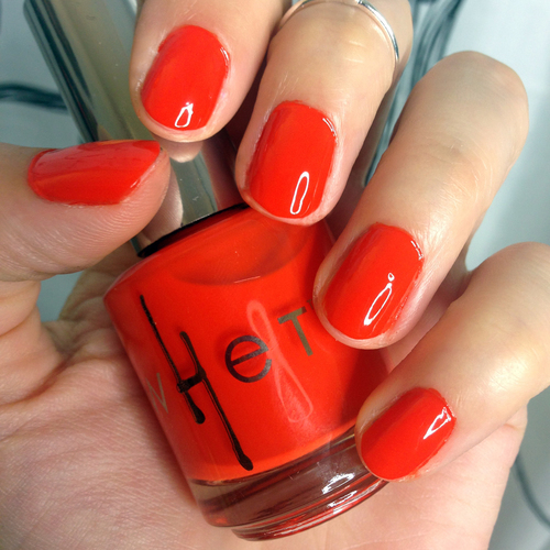 Glossy red nails Glossy red nails