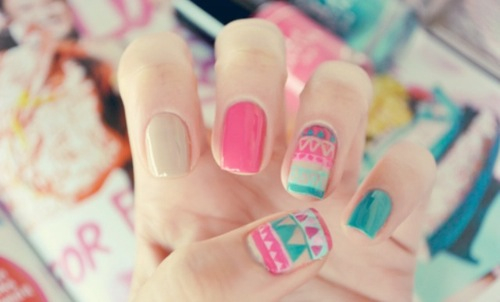 Summer aztec nails