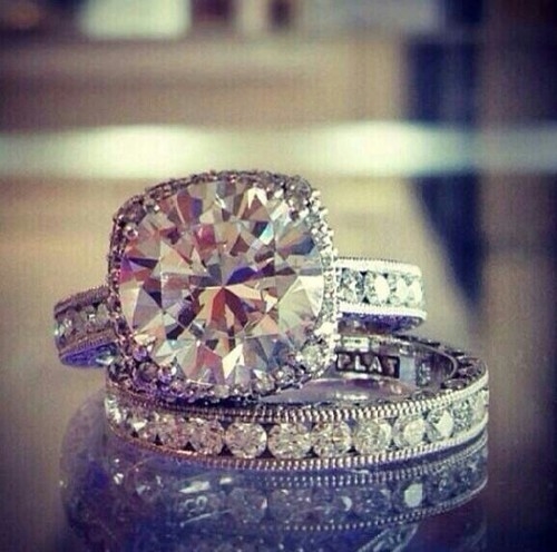 Diamond ring Diamond ring