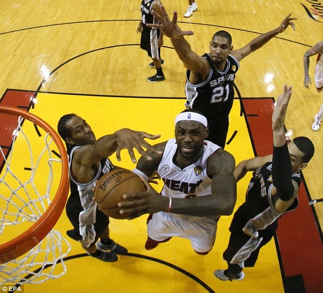 Lebron goes 7-8 from field in third period- yet still lose by more then 15 points
