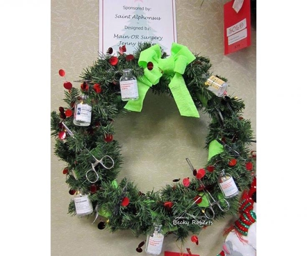 ​17 Hospitals Showing Cheer During The Holidays (Photos) - picture 17