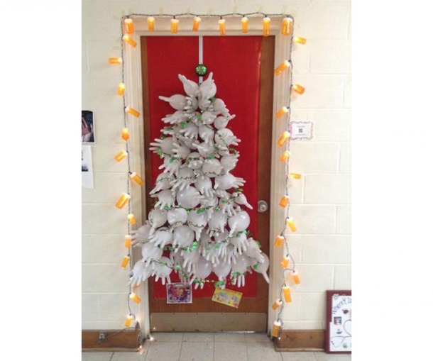 ​17 Hospitals Showing Cheer During The Holidays (Photos) - picture 3