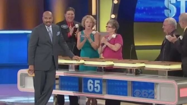 'Family Feud' Contestant Doesn't Hesitate To Name 'Something That Has To Be Licked' (Video) - picture 2