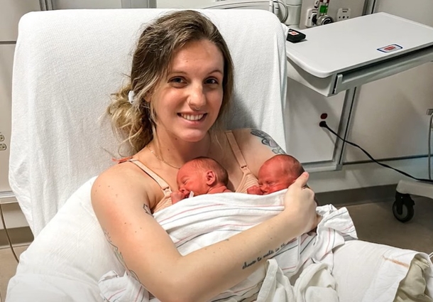 “It Was Unreal.” Newborn Twins Have Been Reunited With A Hug After Separation In The NICU. - picture 4