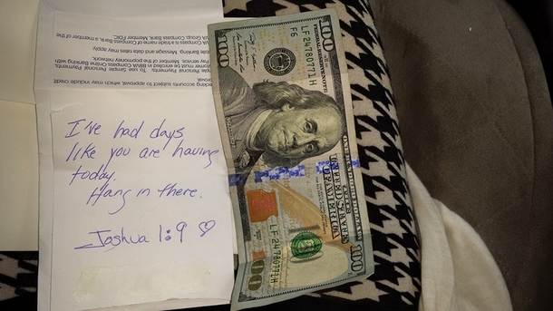 'Strange' Woman Waited For Mom To Walk Away, Slides Boy Shocking Note (Photos) - picture 3